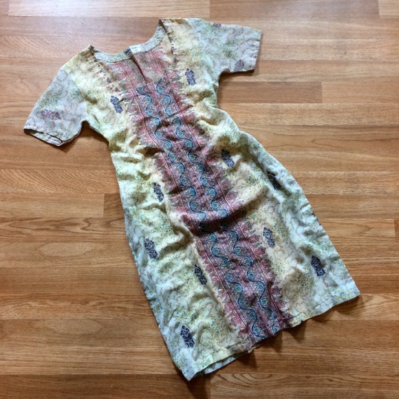 🎥 Vintage, Handmade Dress ♡ Altered Kurti - Picture 2 of 10